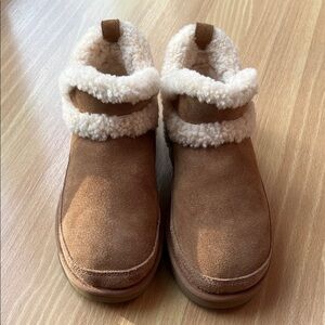 Ugg Classic Ultra Mini Spillseam Genuine Shearling Bootie - Women Size 8